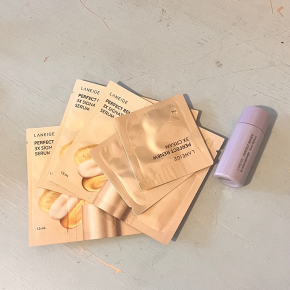 Laneige 23N1 Sand - x1 Refill - comes with free samples - Picture 9 of 9